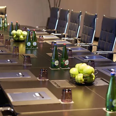 ヒルトン パーク 4*