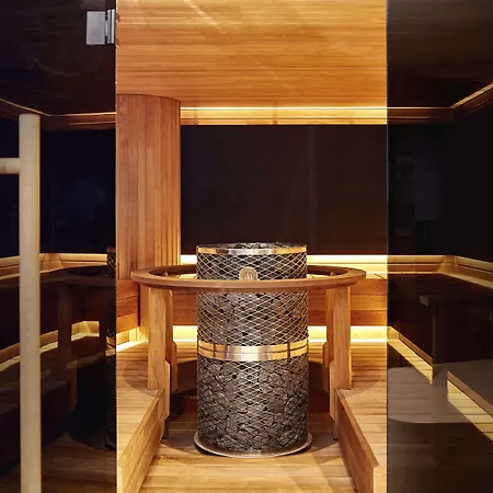 ホテル ヒルトン パーク 4*