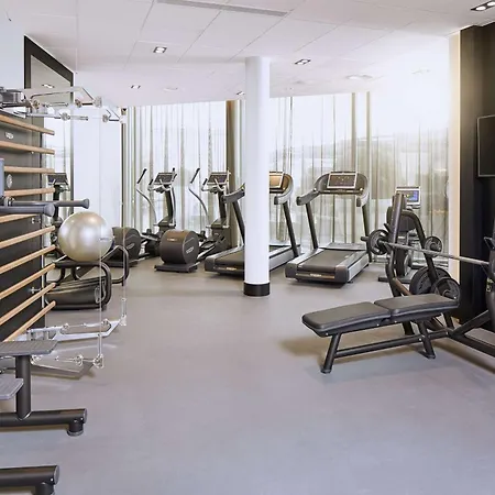 ヒルトン パーク タリン