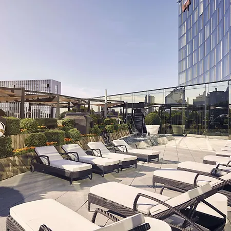 Hilton Park 4*
