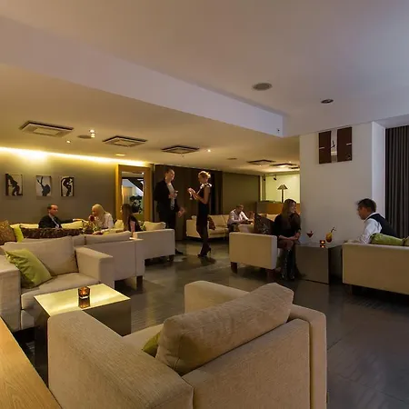 希尔顿塔林公园酒店 4* 塔林