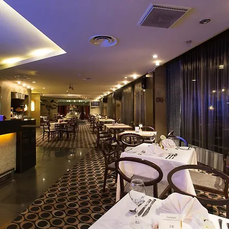 希尔顿塔林公园酒店 酒店