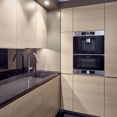 Hilton Park Hotelli 4*
