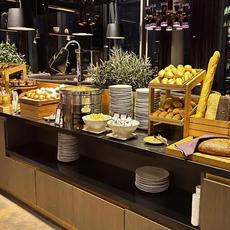 Hotel Hilton Park 4*