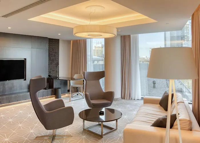 Hilton Park Hotel 4*