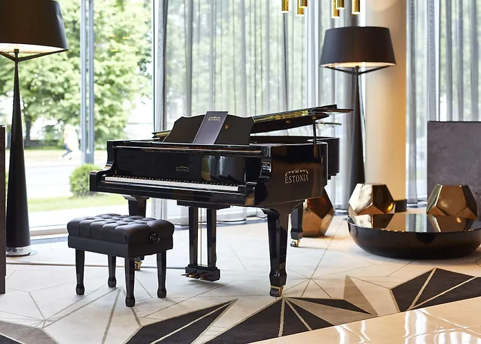 希尔顿塔林公园酒店 4*