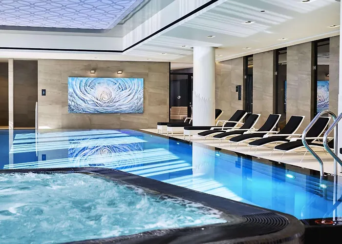 Hilton Park Hotel 4*