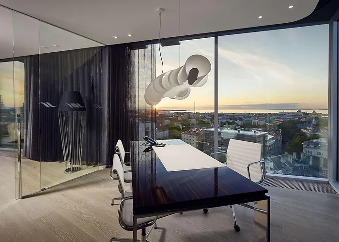 Hilton Park Hotell 4*